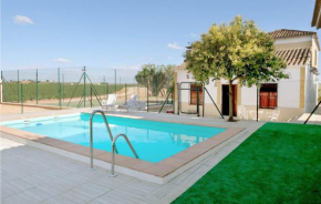 Amazing home in Puente Genil with Outdoor swimming pool, WiFi and Private swimming pool, Puente Genil